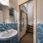 Rent 2 bedroom apartment of 70 m² in Florence