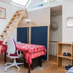 Rent a room of 150 m² in brussels