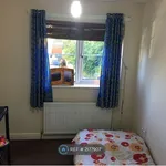 Rent 3 bedroom house in Kirklees