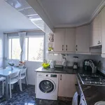 Rent a room of 90 m² in valencia