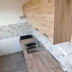 Pronajměte si 3 ložnic/e byt o rozloze 75 m² v Hodonín