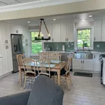 Rent 4 bedroom apartment in Southold