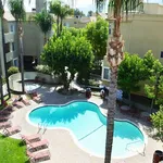 Rent 1 bedroom apartment in Burbank