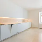 Rent 2 bedroom apartment of 186 m² in Lisbon