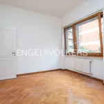 Rent 5 bedroom apartment of 180 m² in Roma