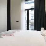 Huur 1 slaapkamer appartement van 65 m² in brussels