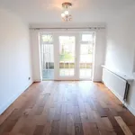 Rent 3 bedroom flat in Brighton