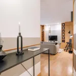 Rent 3 bedroom apartment of 60 m² in Paris