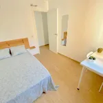 Rent 4 bedroom apartment in Seville