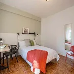 Rent a room of 177 m² in Madrid