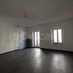 Rent 4 bedroom apartment of 96 m² in Ivrea