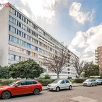 Pronajměte si 2 ložnic/e byt o rozloze 42 m² v Praha 8