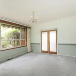 Rent 3 bedroom house in Essendon