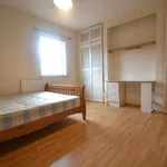 Rent 3 bedroom apartment in South East England