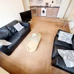 Rent 2 bedroom apartment in Salford