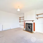 Rent 2 bedroom flat in Aberdeen