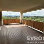 Pronajměte si 4 ložnic/e byt o rozloze 153 m² v Pilsen