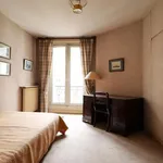 Rent 1 bedroom apartment in PARIS 8