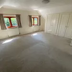 Rent 4 bedroom house in East Hampshire