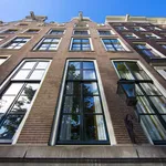 Huur 1 slaapkamer appartement van 700 m² in Amsterdam