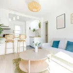 Rent 1 bedroom apartment of 40 m² in paris