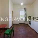 Rent 2 bedroom apartment of 51 m² in Florence