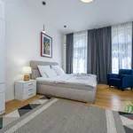 Rent 3 bedroom apartment of 90 m² in Prague