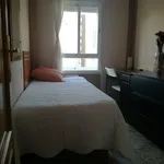 Rent a room in Madrid']