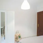 Rent a room of 80 m² in Madrid