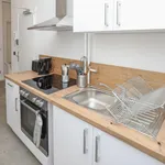 Rent 4 bedroom apartment in Berlin