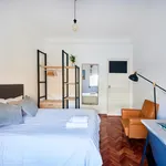 Rent 7 bedroom apartment in Lisbon