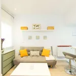 Rent 1 bedroom apartment of 30 m² in madrid