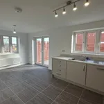 Rent 3 bedroom flat in East Midlands