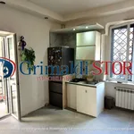 Rent 3 bedroom house of 66 m² in Napoli