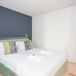 Rent 2 bedroom apartment of 80 m² in Porto