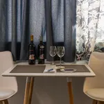 Rent 1 bedroom apartment in Athens