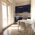 Affitto 3 camera casa di 104 m² in Rome