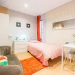 Rent 4 bedroom apartment in Valencia