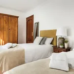 Rent 4 bedroom apartment of 1615 m² in Granada