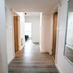 Rent 3 bedroom flat of 102 m² in Cardiff