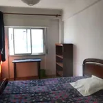 Rent a room in lisbon