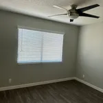 Rent 2 bedroom apartment in Long Beach