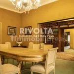 Rent 5 bedroom apartment of 350 m² in Roma