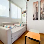 Rent 1 bedroom apartment of 65 m² in valencia