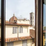 Rent 2 bedroom apartment of 90 m² in Florence