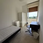 Rent 5 bedroom apartment of 110 m² in Modena