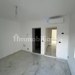 Rent 3 bedroom apartment of 120 m² in Naples