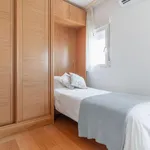 Alquilar 4 dormitorio apartamento en Madrid