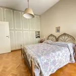 Rent 7 bedroom house of 140 m² in Roma