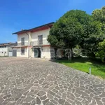 Rent 5 bedroom house of 250 m² in Longare